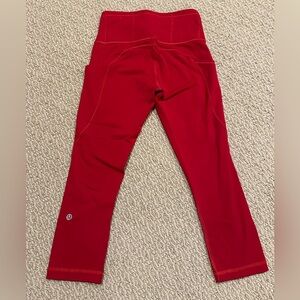 A27- Lululemon Crop Red pockets winder under leggings sz 4
